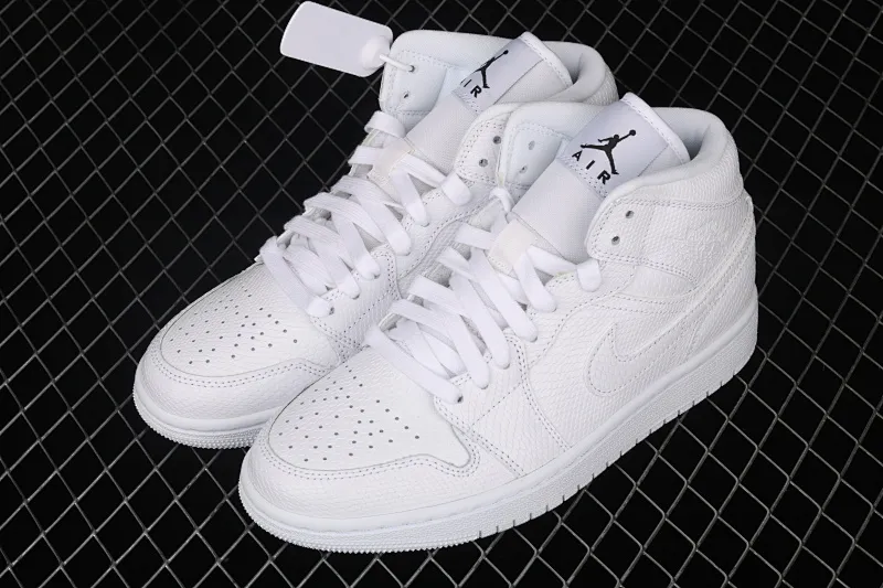 All categories Air Jordan Jordan series basketball shoes Air Jordan 1 Mid Air Jordan 1 Mid AJ1 Joe 1 snake pattern white mid-top basketball shoes series BQ6472-110